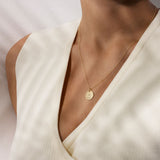 Coin mit Symbol und Name & Kette